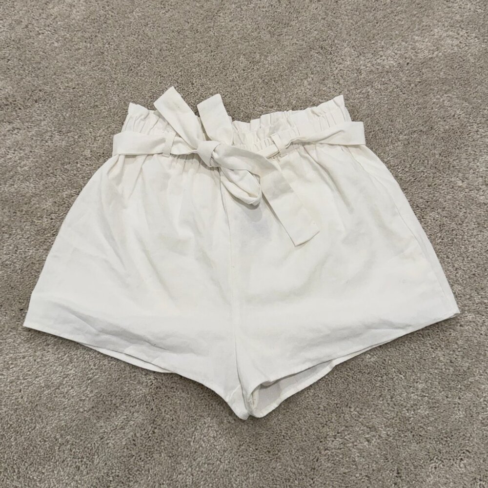 Lulus high waisted white shorts